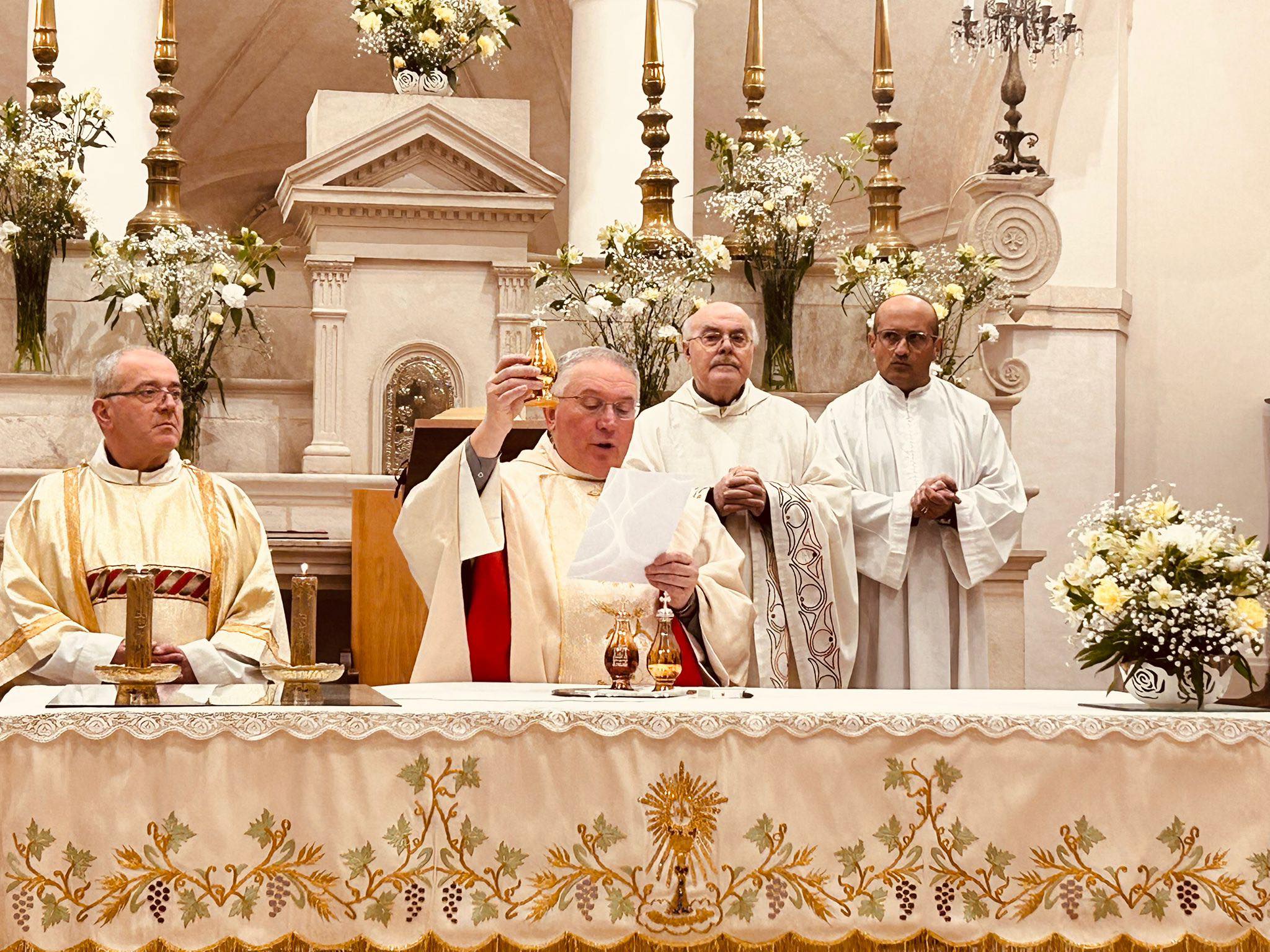Buon Anniversario di Ordinazione Presbiterale don Peppino